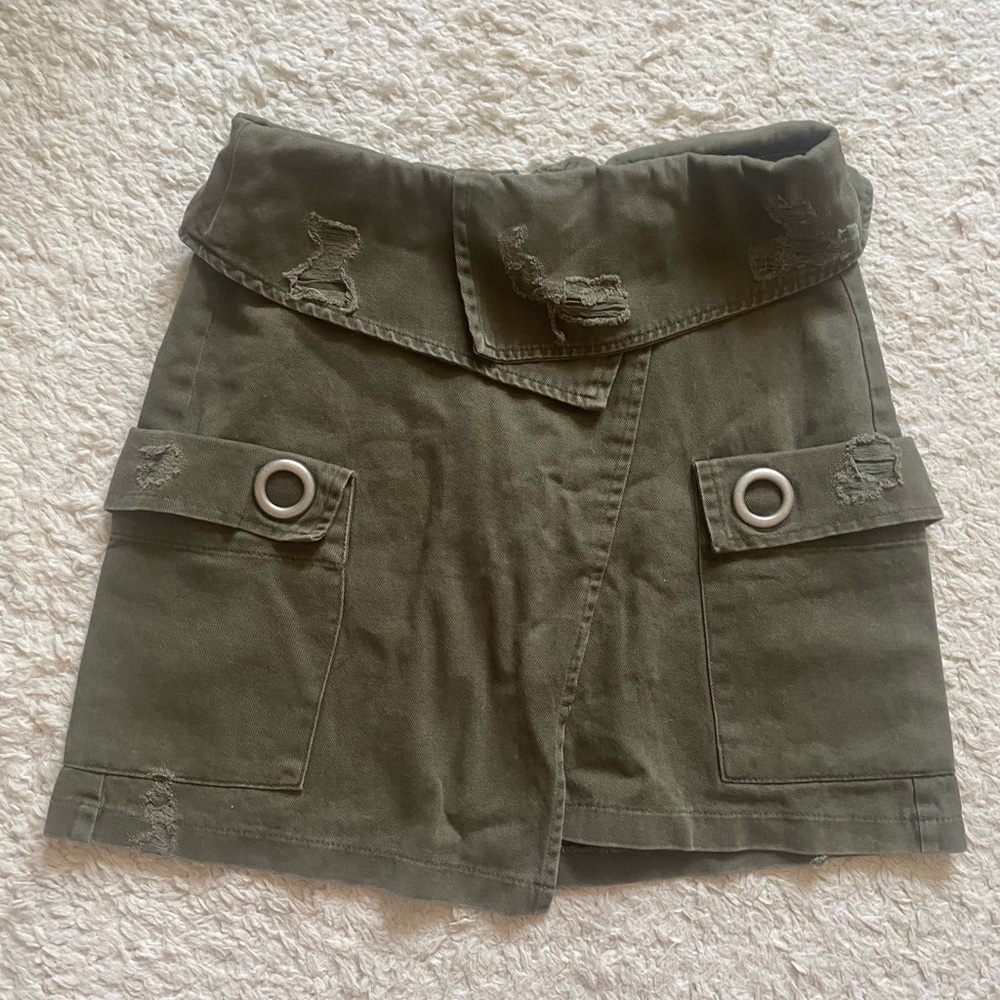 Carmar cargo utility skirt